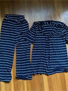 Everly Grey Navy & White Striped Lounge Set - Quarter Sleeve Top & Pants